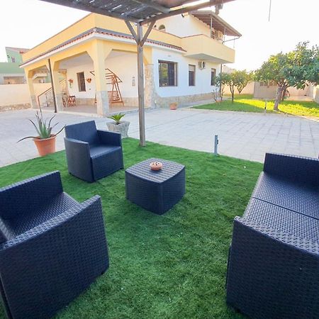 Villa La Sosta - 150M Dal Mare - Patio Privato E Areal Relax Arenella  Luaran gambar