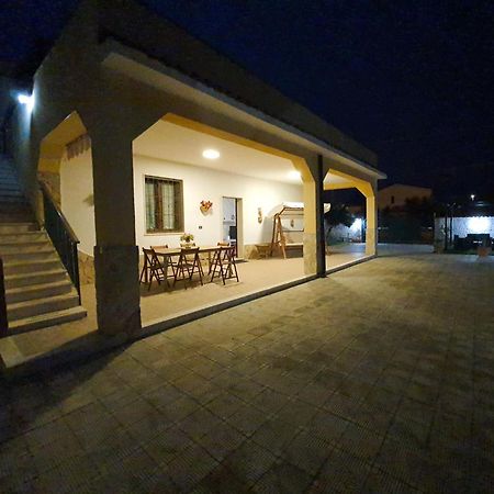 Villa La Sosta - 150M Dal Mare - Patio Privato E Areal Relax Arenella  Luaran gambar
