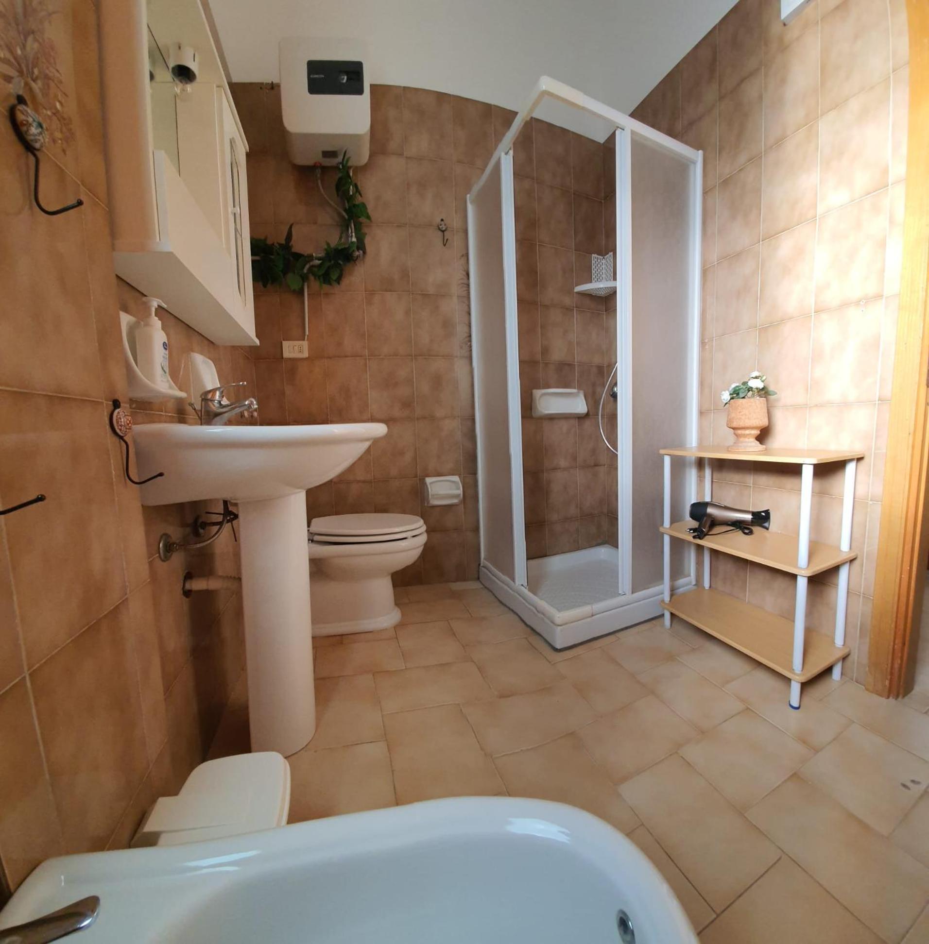 Villa La Sosta - 150M Dal Mare - Patio Privato E Areal Relax Arenella  Luaran gambar
